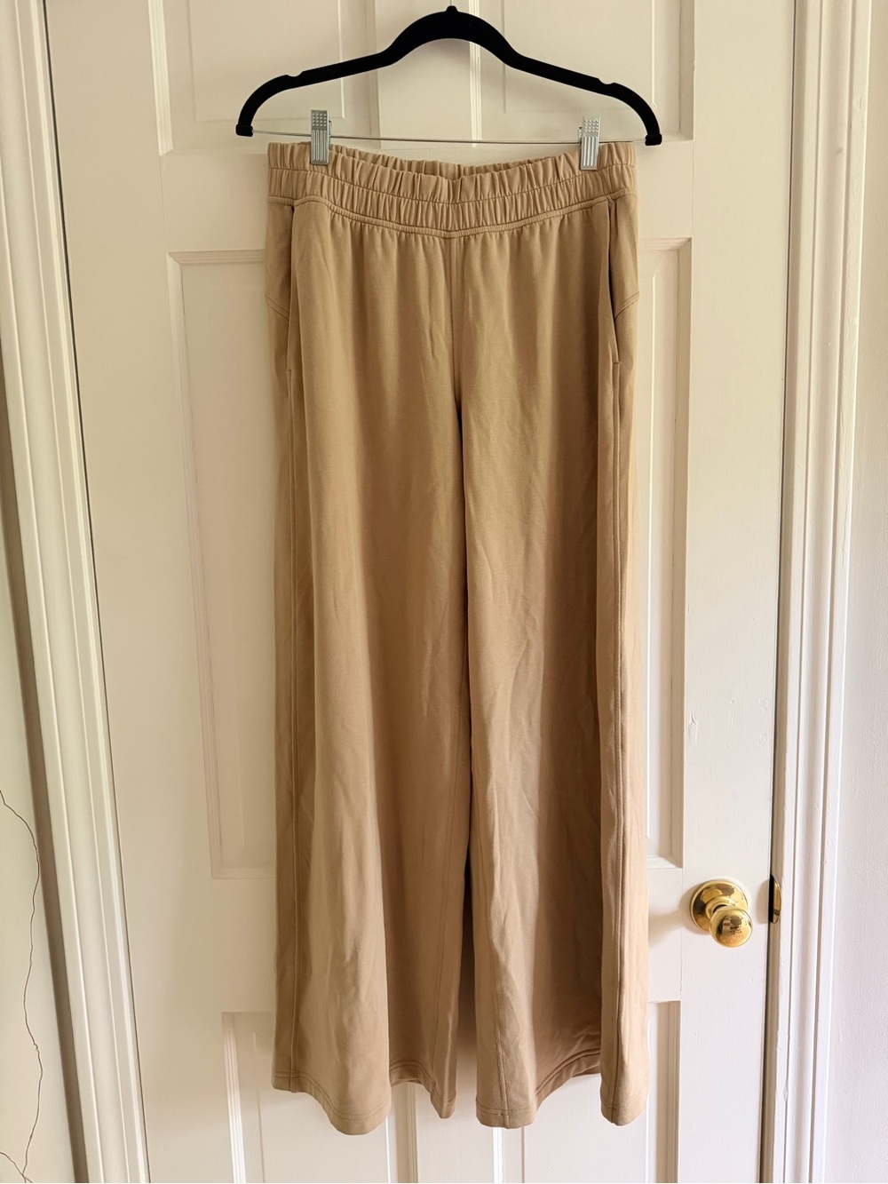 Lululemon BeCalm Mid-Rise Wide-Leg Pant Beige Size M NWT